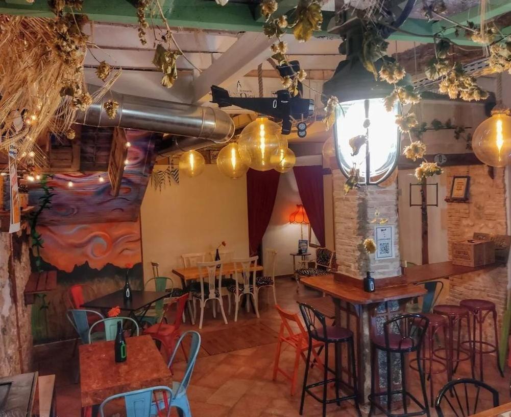 El Refugio De La Cerveza - La Morada De La Cerveza Apartment Вилена Екстериор снимка